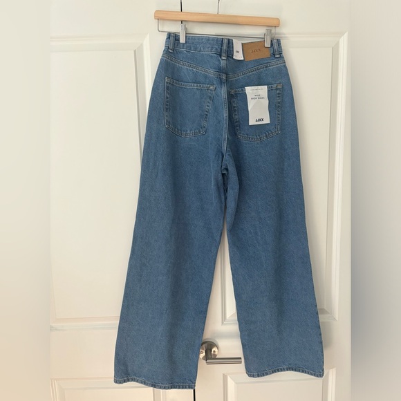 High-Waist Distressed Knee Wide Jeans - Picture 5 of 5